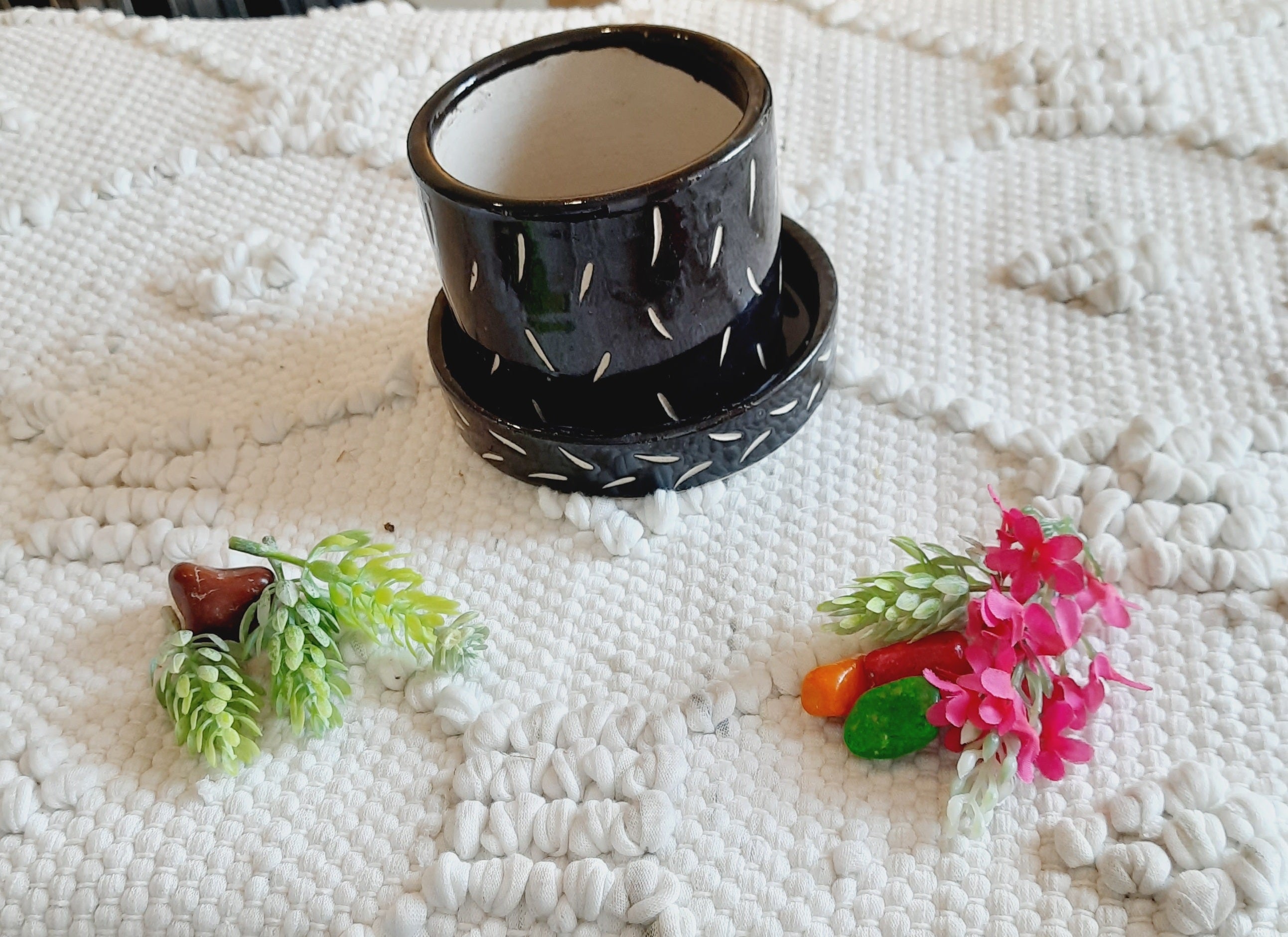 Black Bowl with Tray Planters Pots set of 2