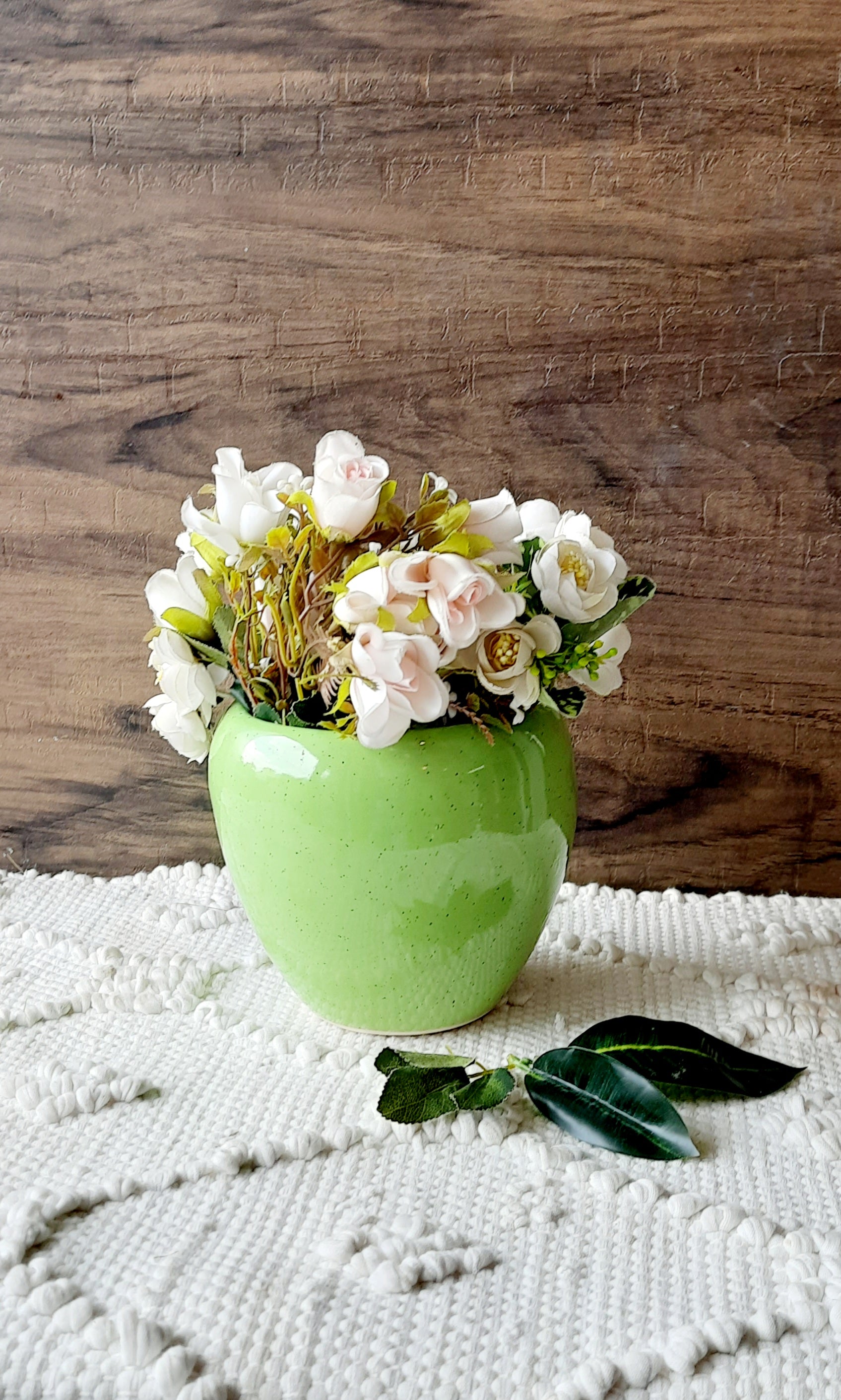Green Apple pot 8 inch