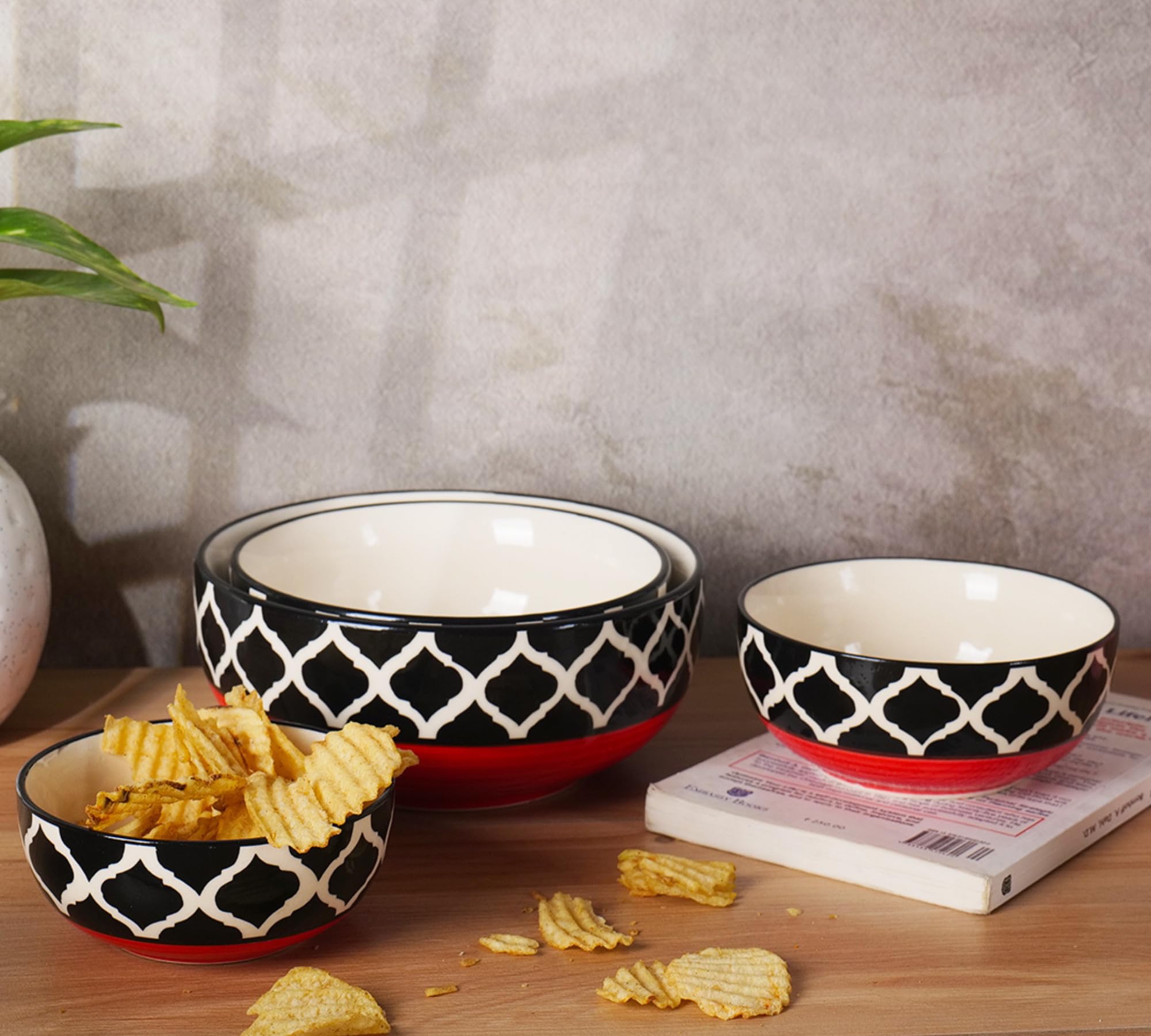 Red and black moroccan design bowl set of 4