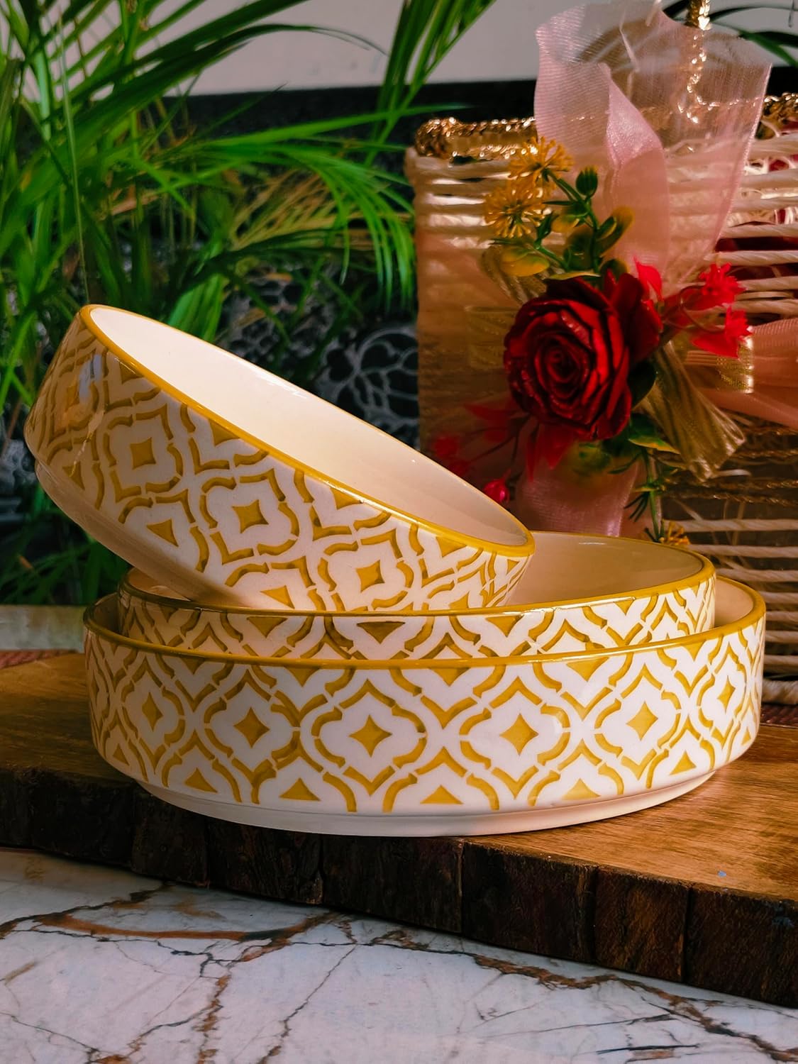 Printed Salad Bowl set of 3 ( golden)