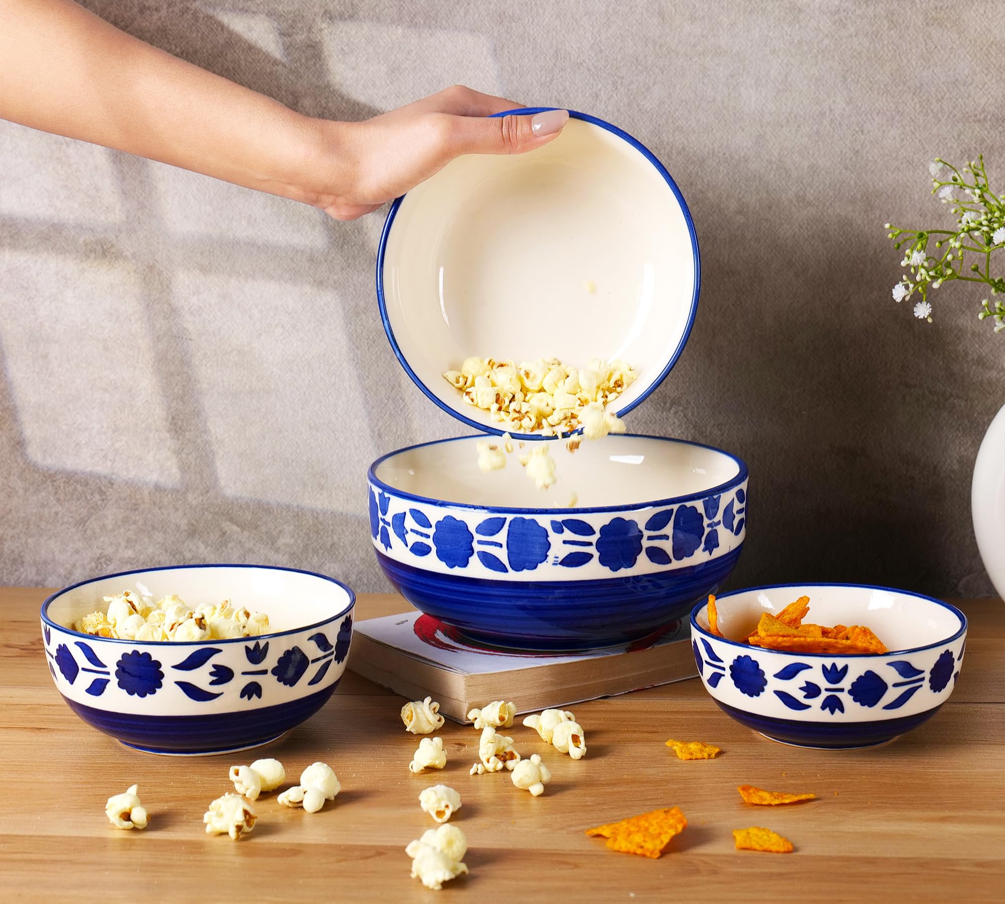 Blue floral design bowl set of 4