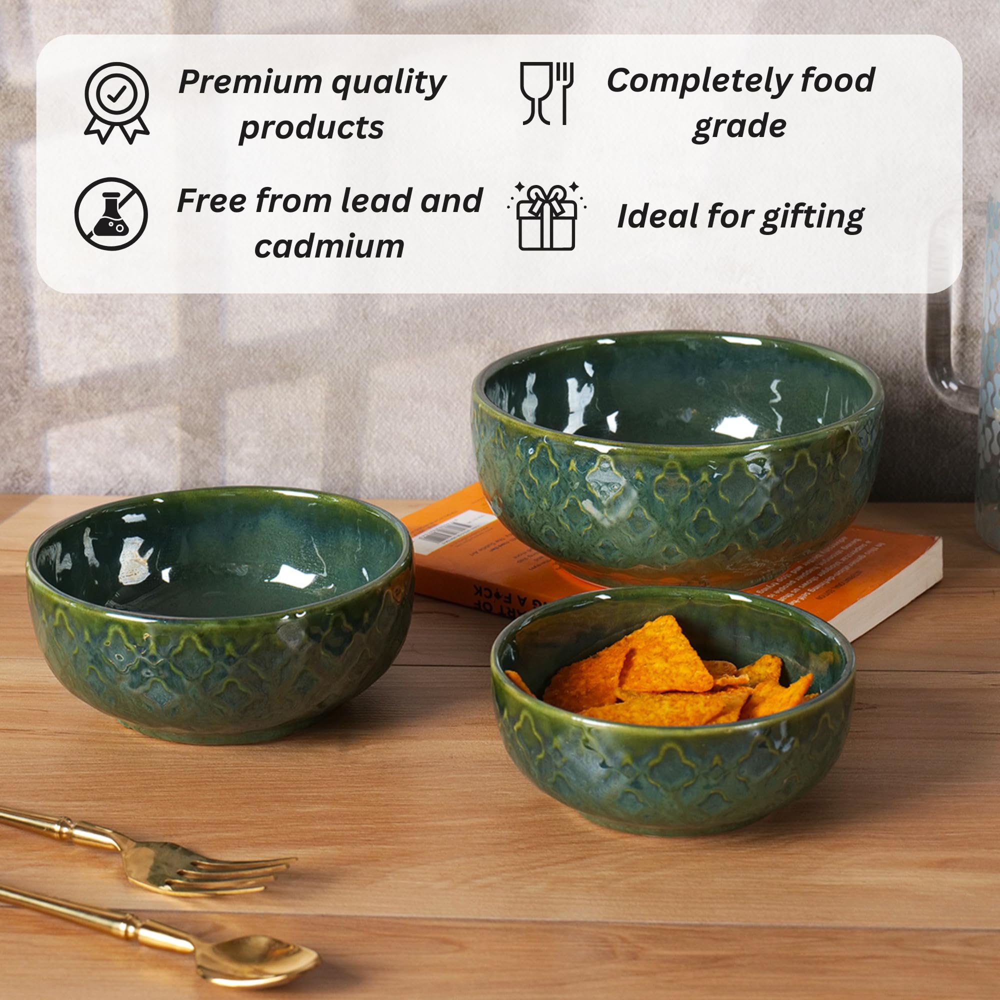 Glossy green bowl set of 3