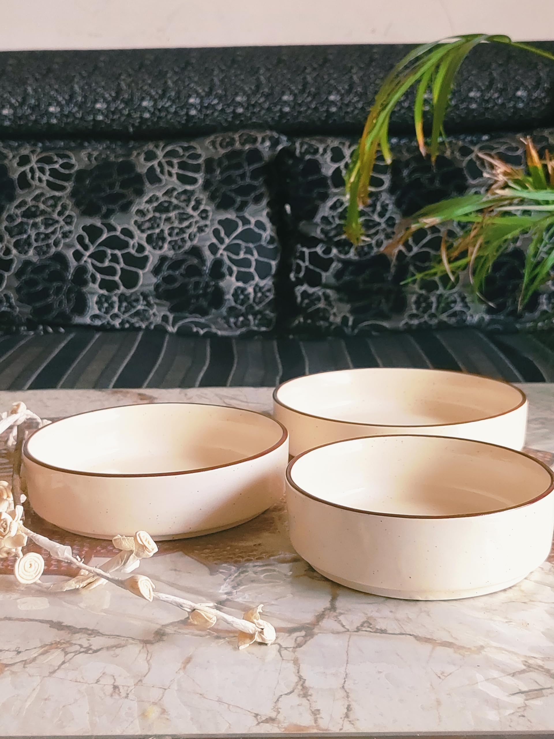 White with brown border salad bowl set of 3