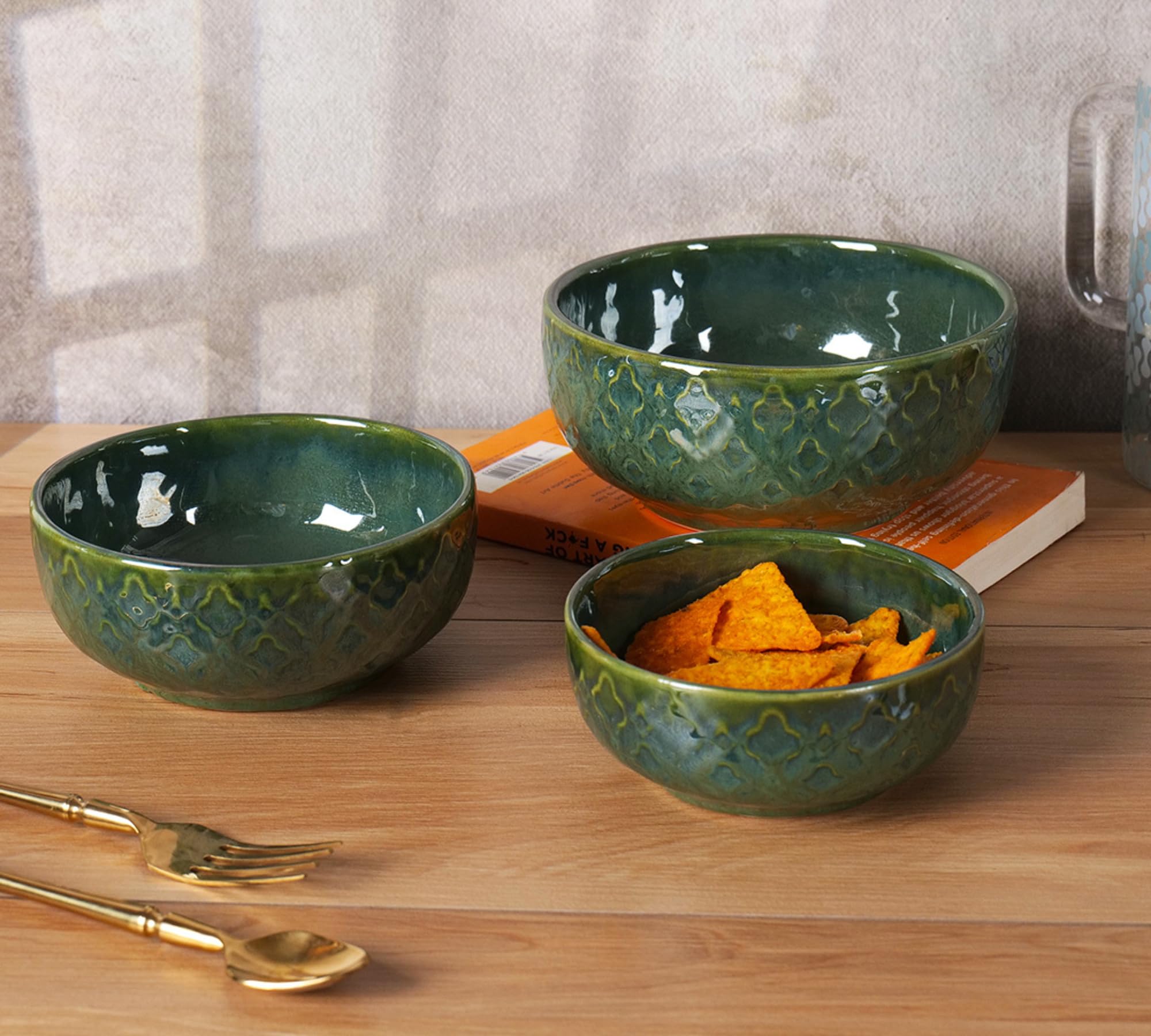 Glossy green bowl set of 3