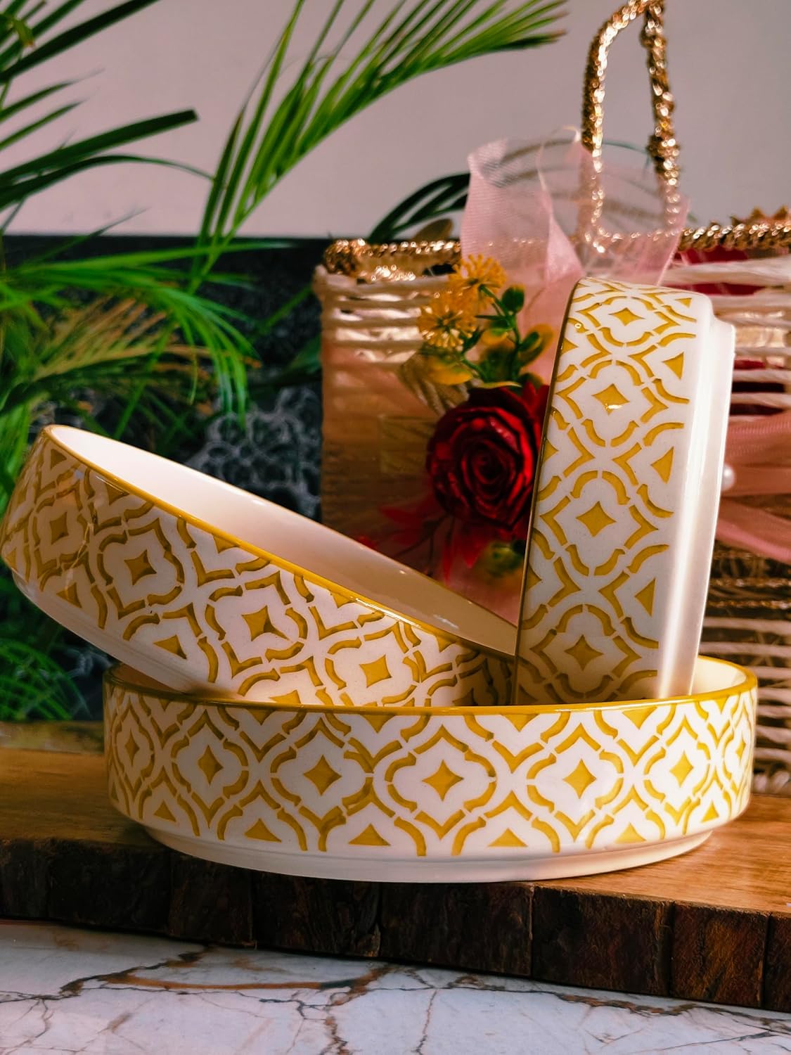 Printed Salad Bowl set of 3 ( golden)