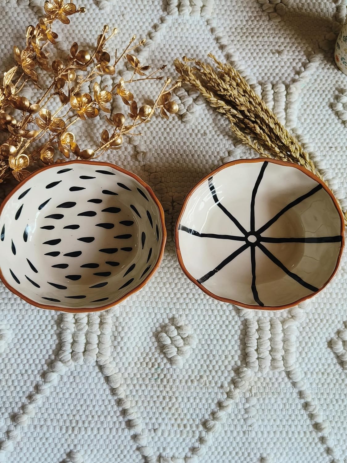 Black Line and & Rain drop bowls set 2
