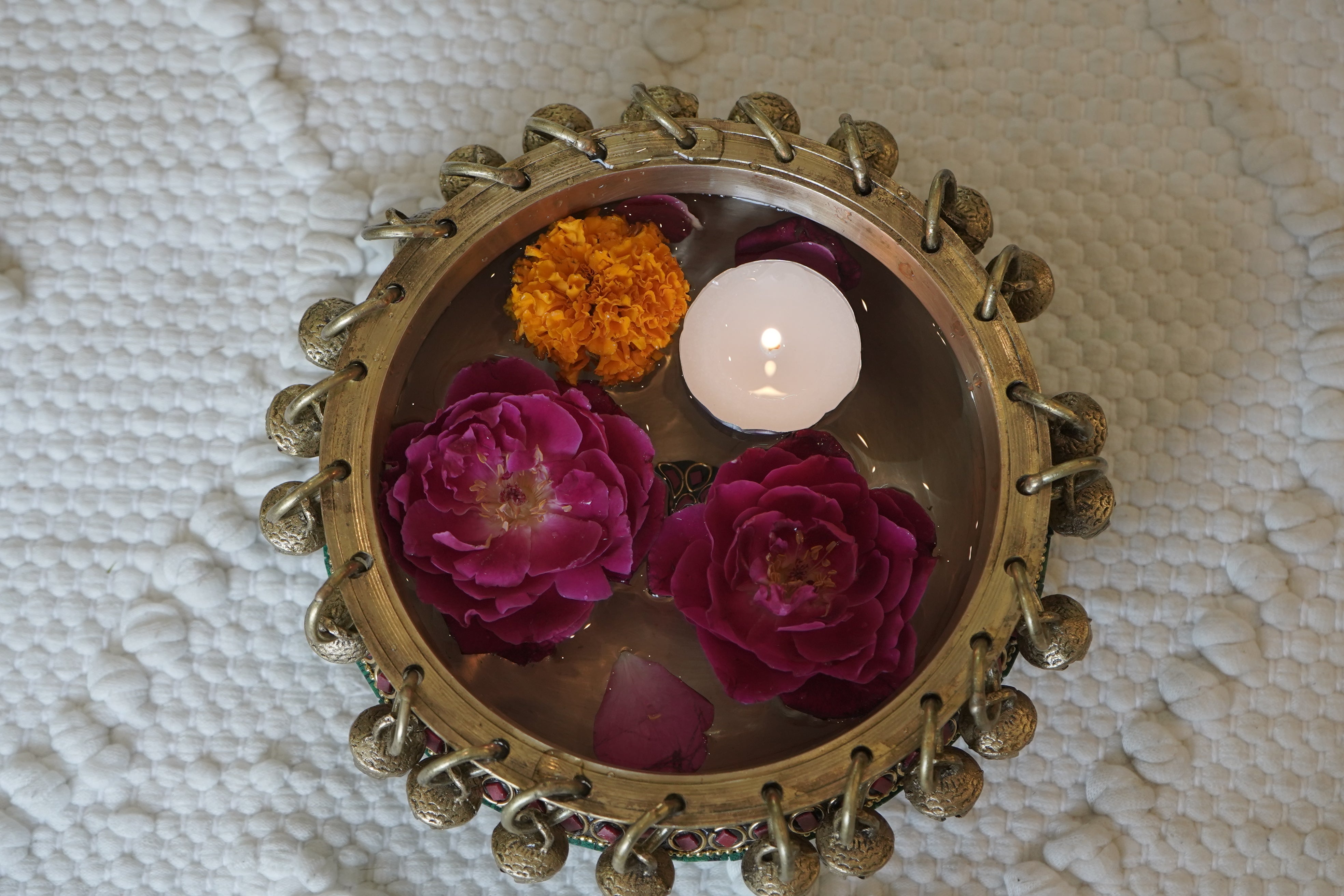 Round Design Brass Urli Decor Bowl,