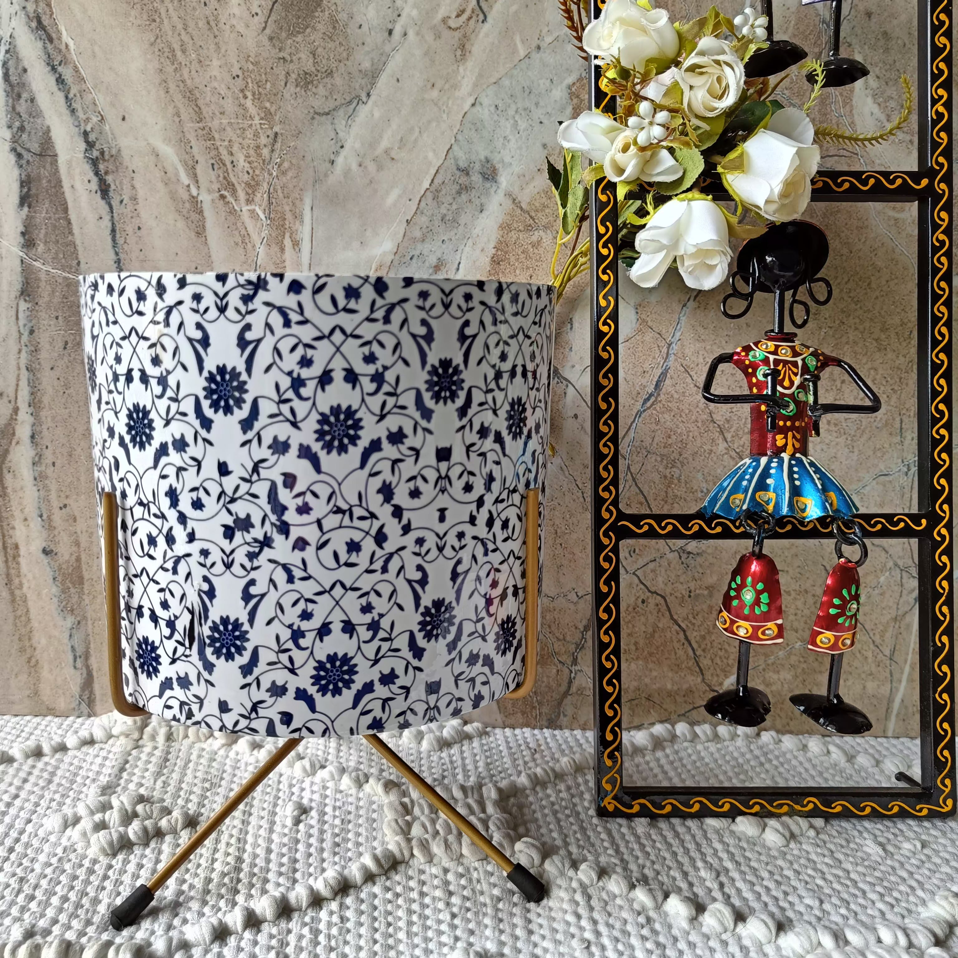 Metal Floral Vine Planter With Stand