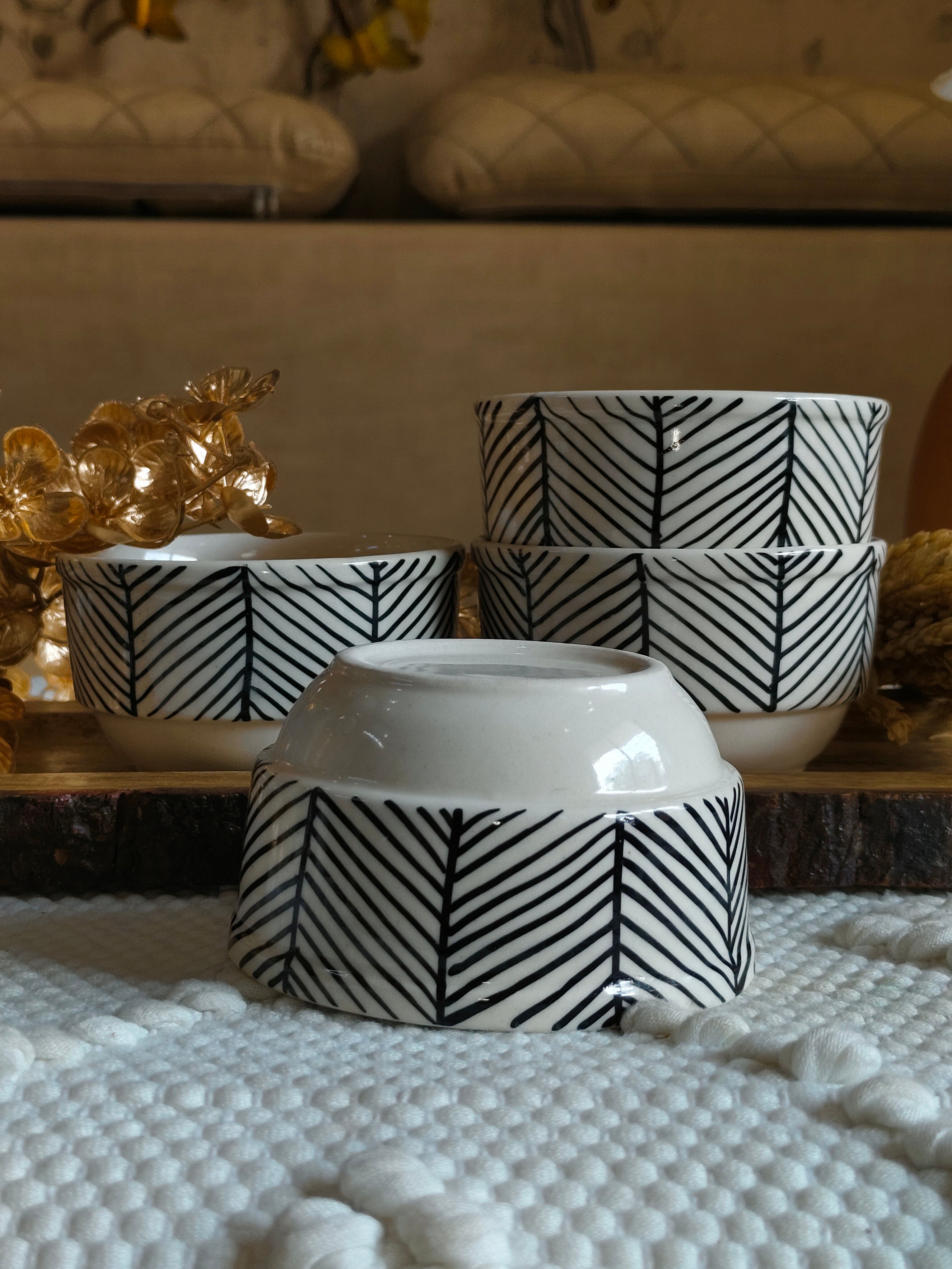 Niyara stripped design bowl set 4