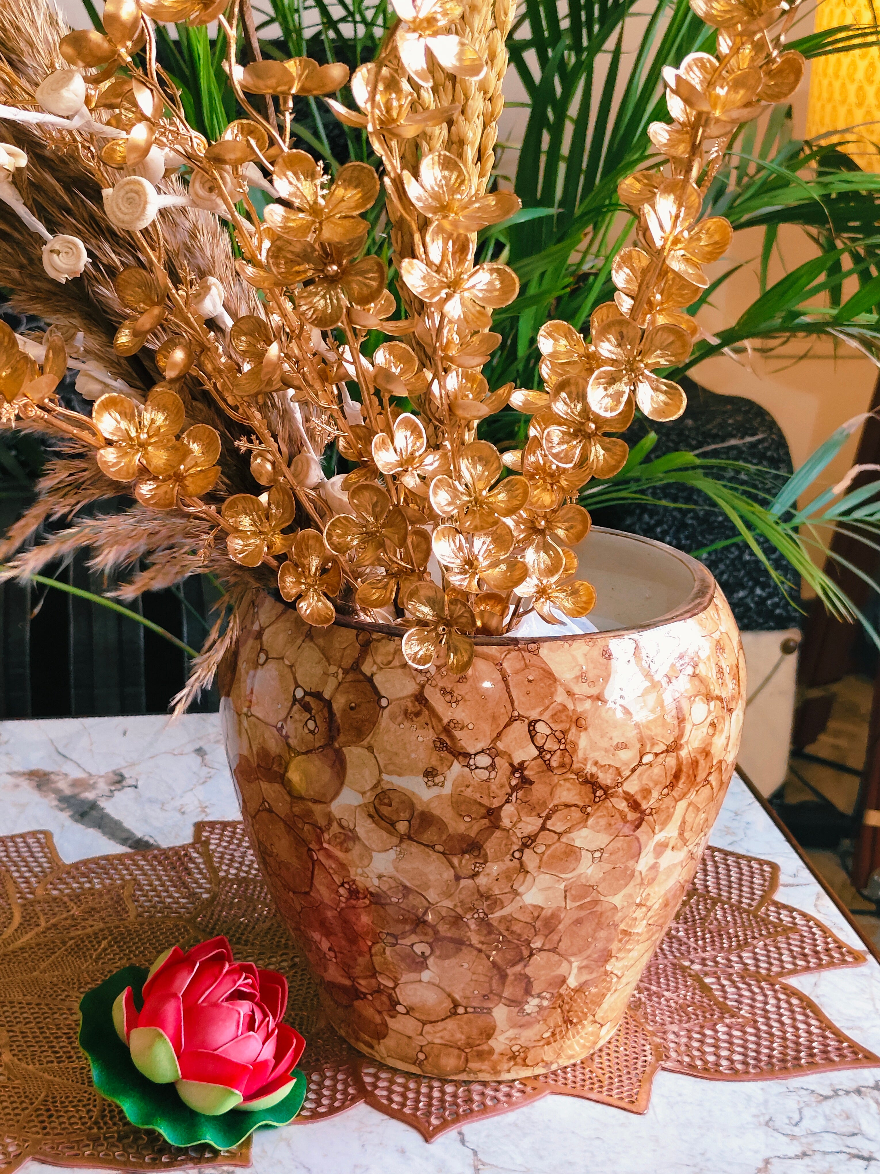 Glossy Stylish Planters Pot Color-Brown