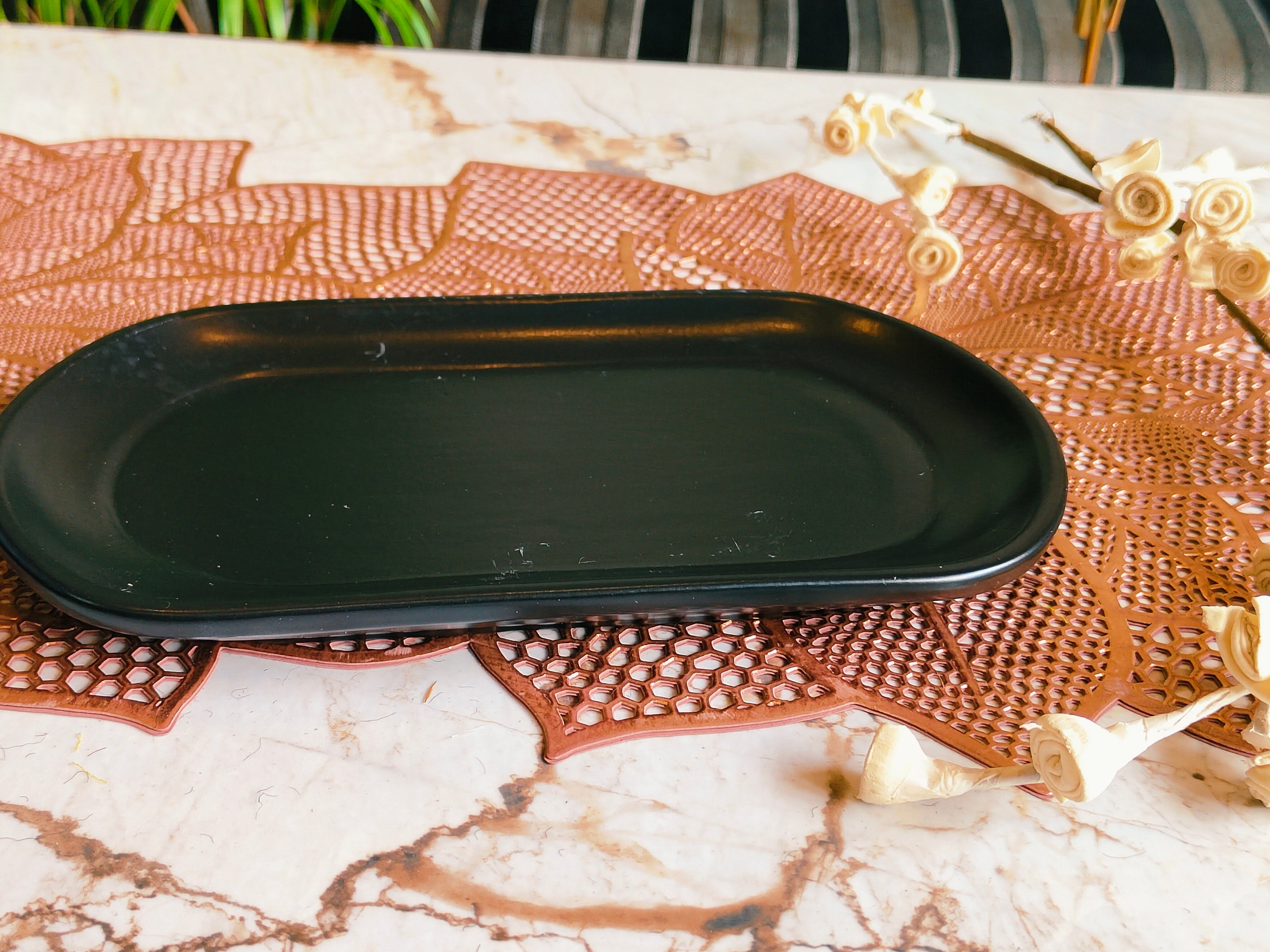Black Stripe Design pot(Black with Tray)