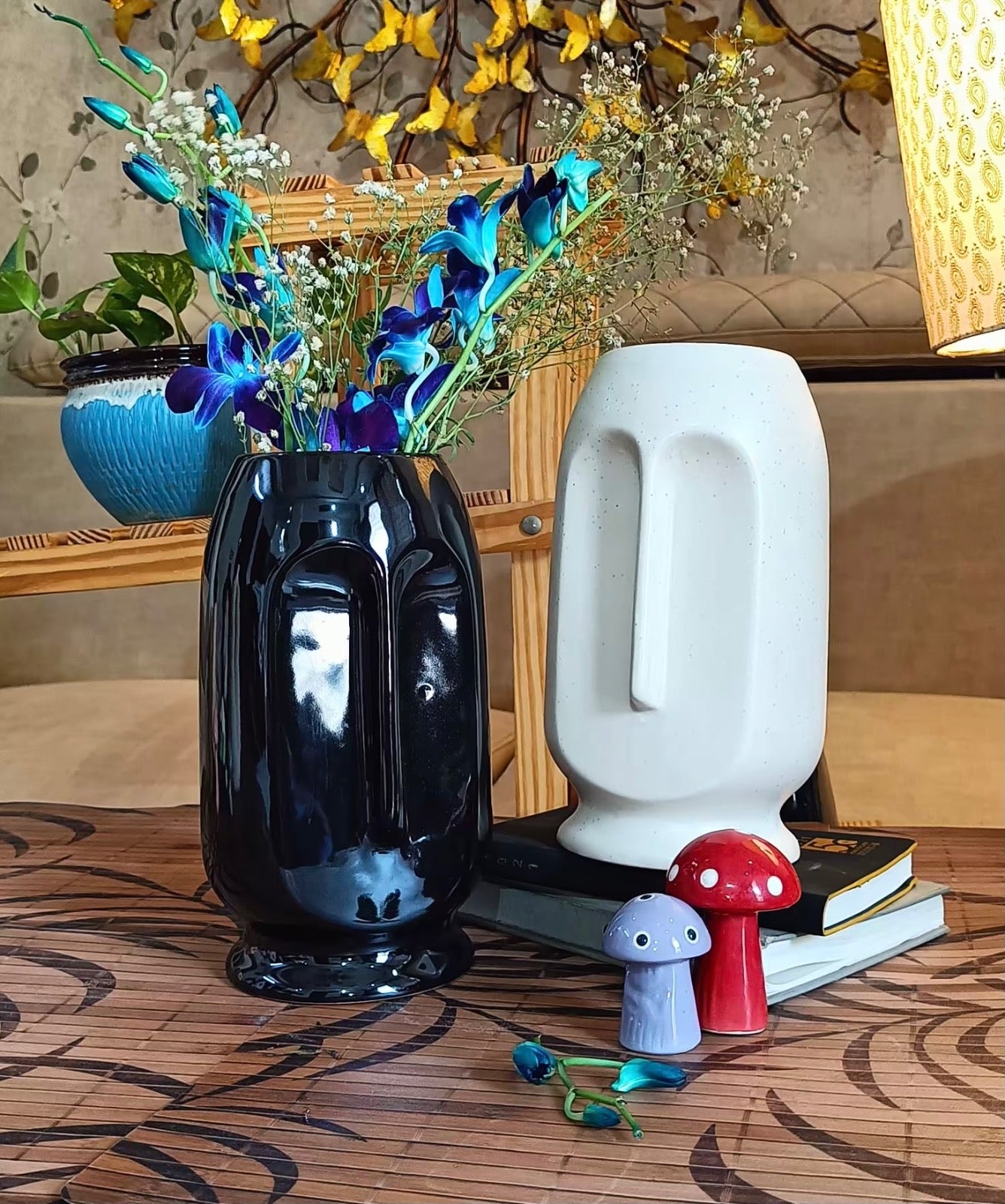 Profile flower vase set of 2