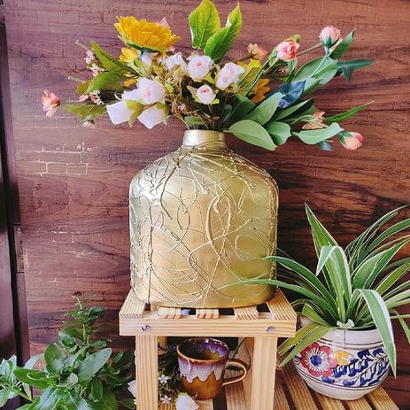 Flower vase with Metal Design Size_Large