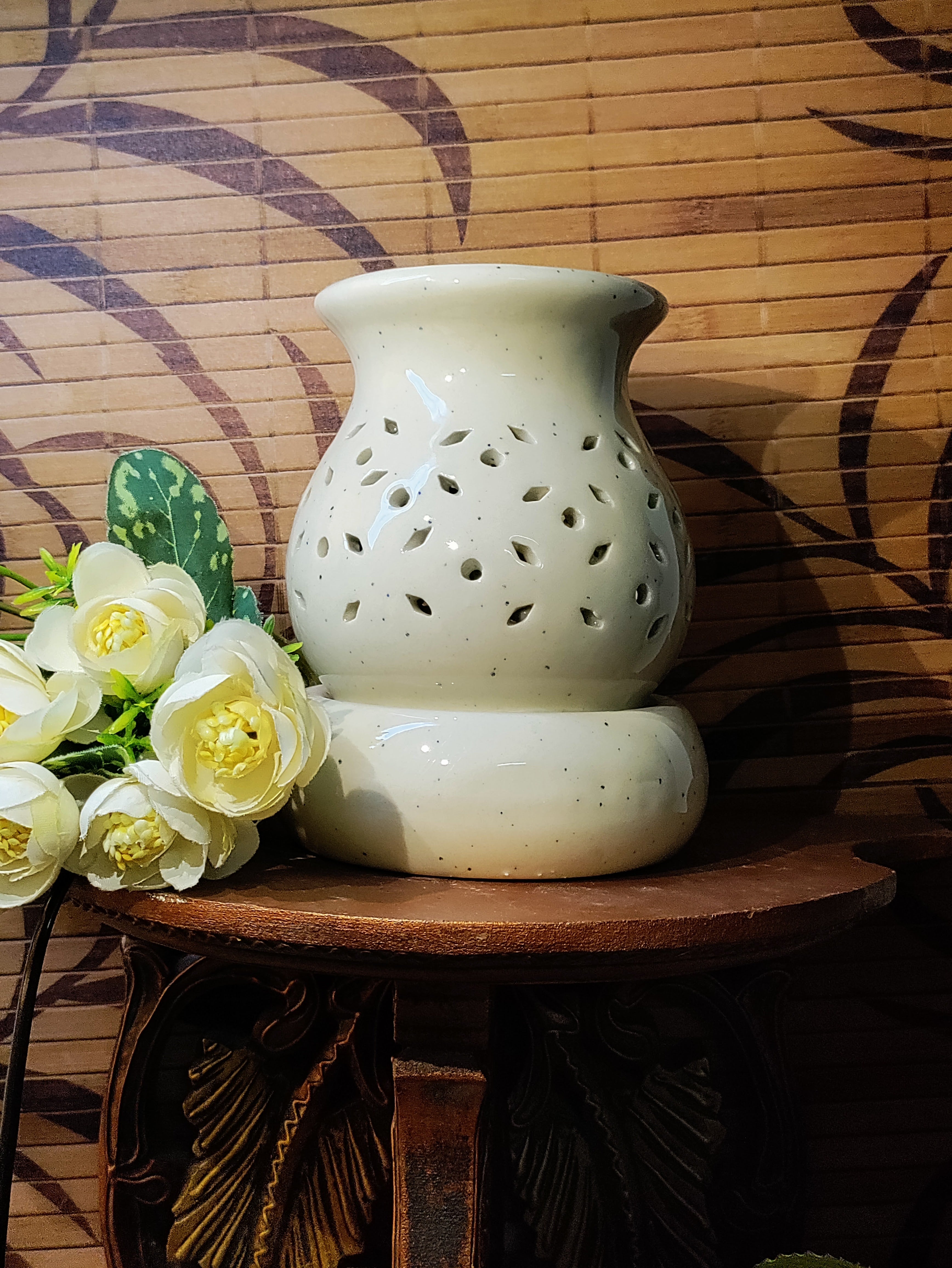 Vase Shaped Electric Diffuser
