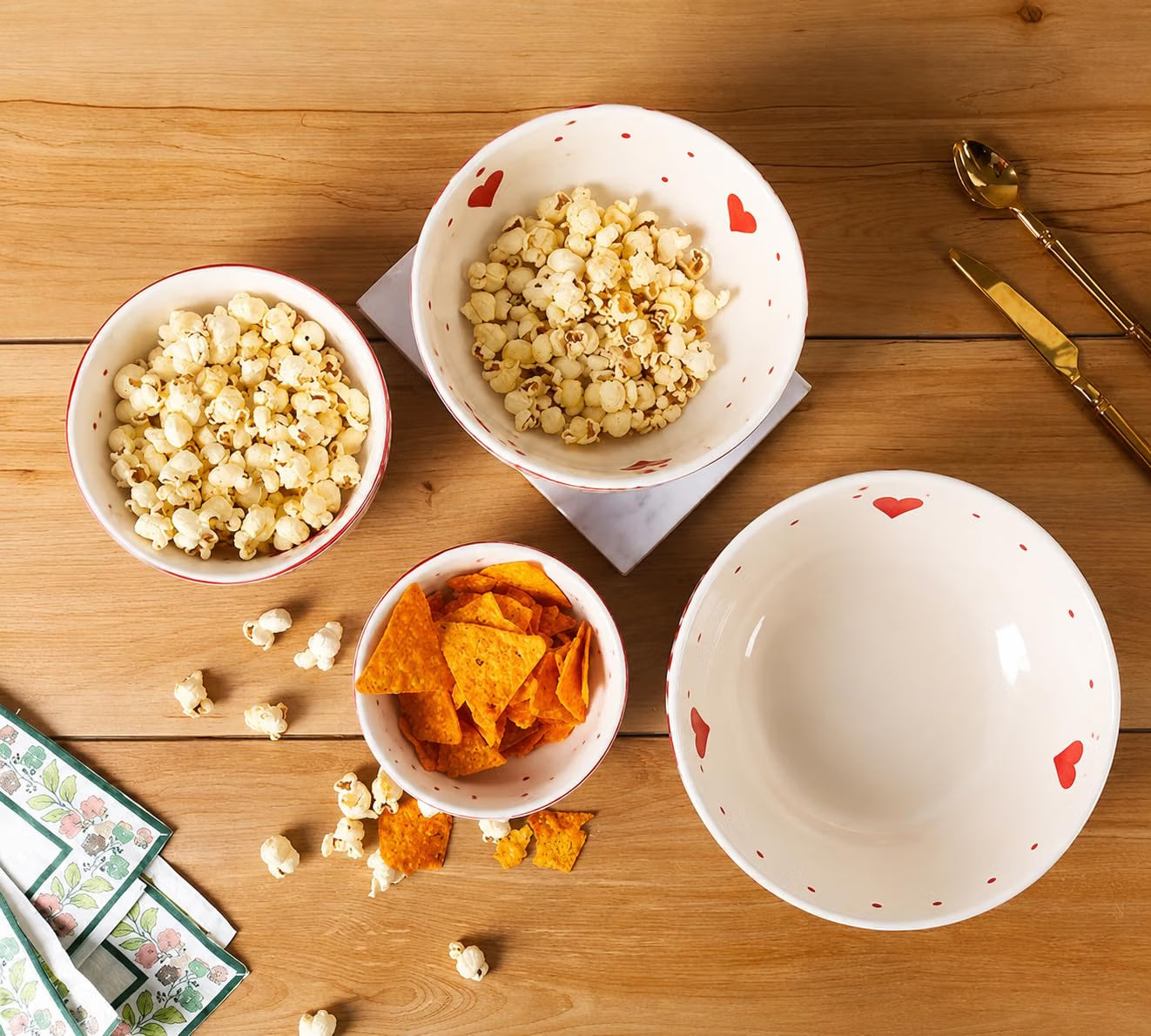 Niyara heart print bowls set of 4